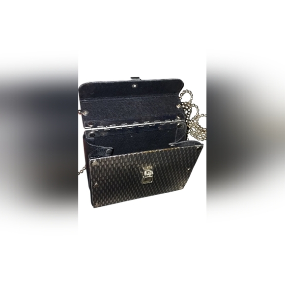 Wendy Stevens Stainless Steel Silver Chain Crossbody Bag - Picture 8 of 10